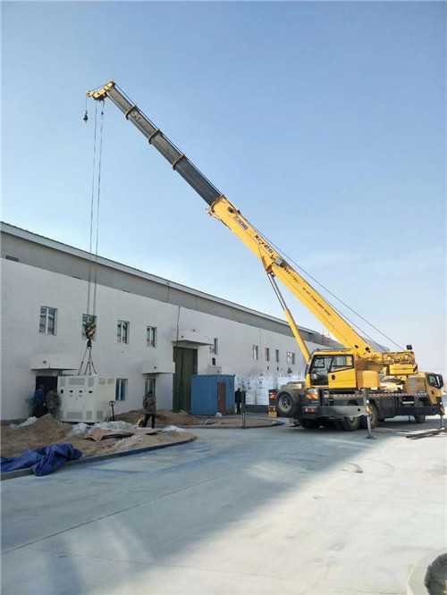 自流井区“超载就喊停”—— 吊车的 “重量保镖” 技术